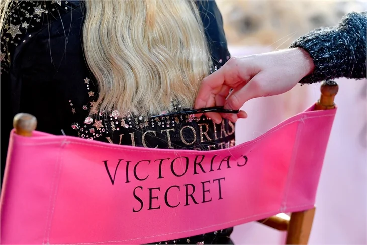 Victoria’s Secret melekleri büyük şova böyle hazırlandı!