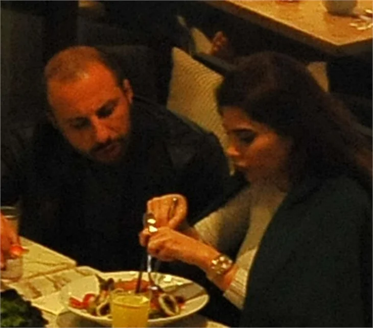 Adı Mustafa Sandal ile anılıyordu... Ceren Hindistan kiminle yakalandı?