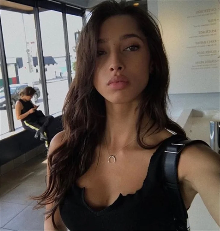 Victoria’s Secret meleklerinin gerçek yüzleri!