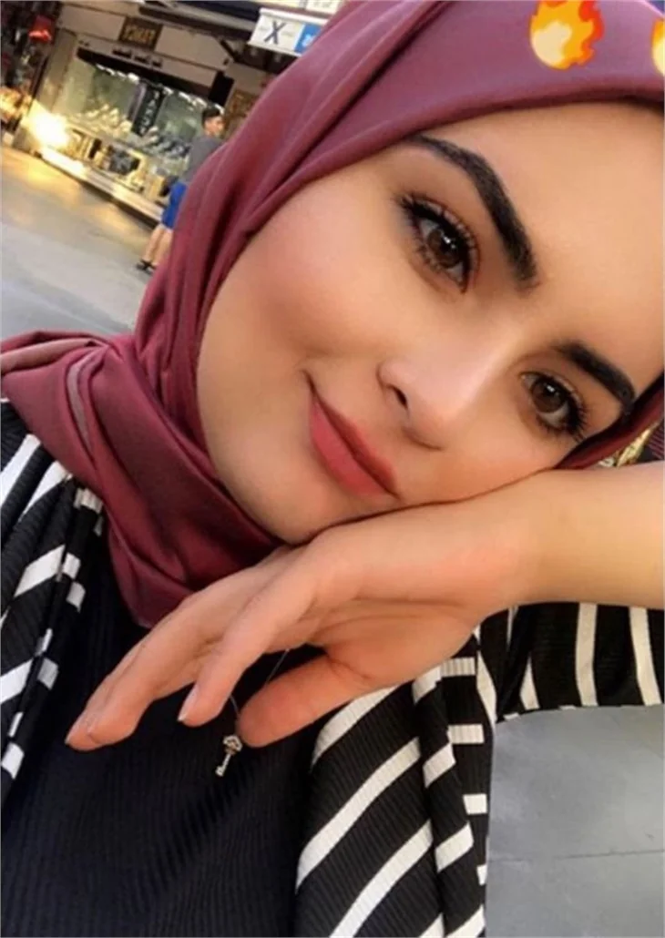 Gelin adayı Hanife'nin yeni mesleği ne?