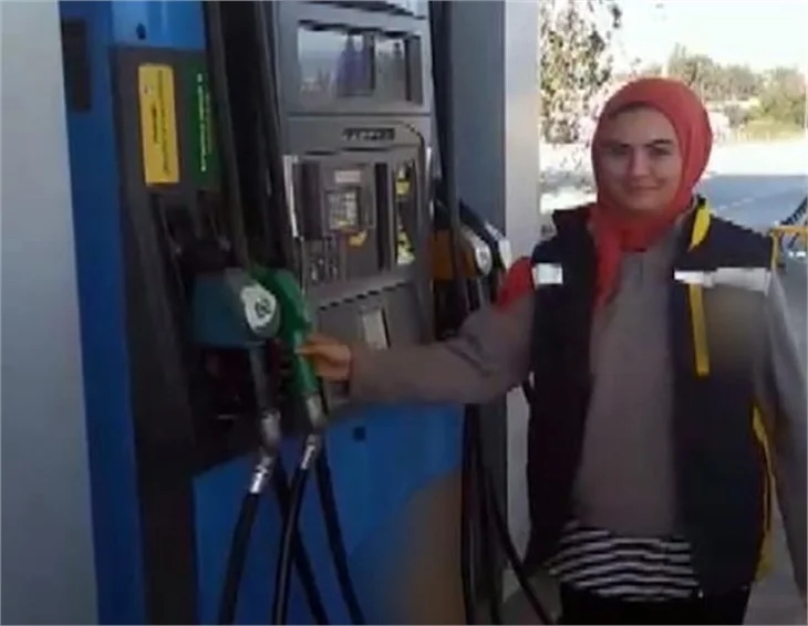 Gelin adayı Hanife'nin yeni mesleği ne?
