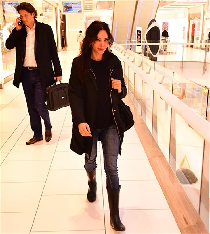 Hande Ataizi'nin keyifsiz halleri!
