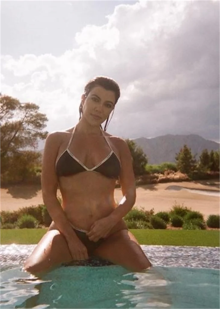 Kourtney Kardashian hamile mi?