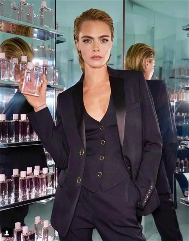 Cara Delevingne paylaşımıyla şoke etti!