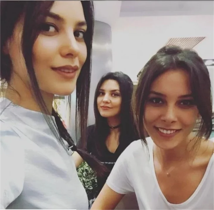 Ünlüler ve kardeşleri!