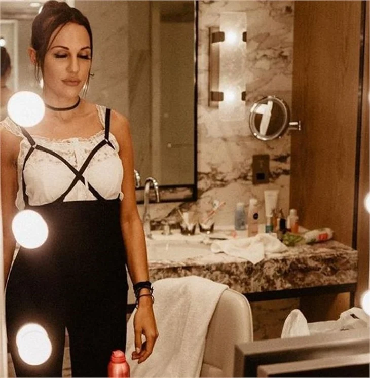 Meryem Uzerli'nin Dubai pozları olay oldu!