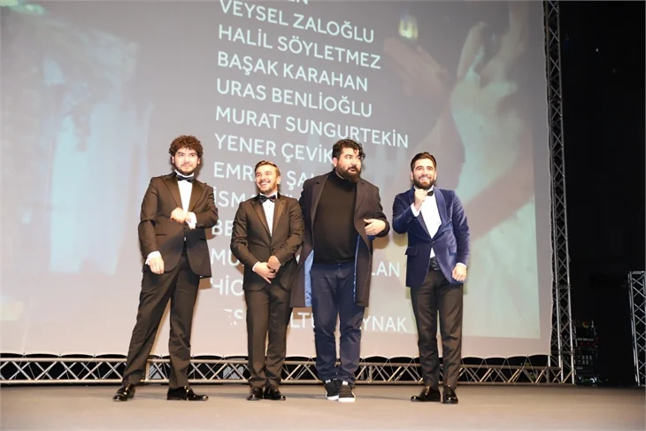 'Kafalar Karışık'a görkemli gala!