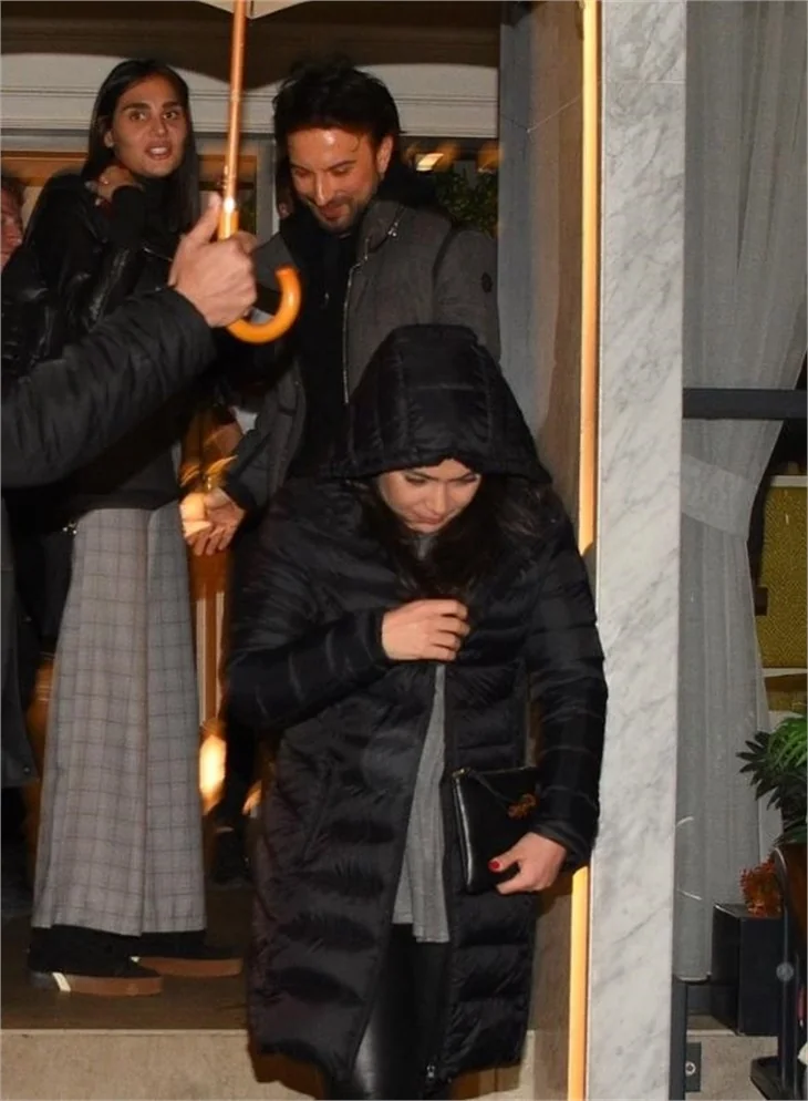 Tarkan ve Pınar Tevetoğlu'dan bebekten sonra ilk fotoğraf!
