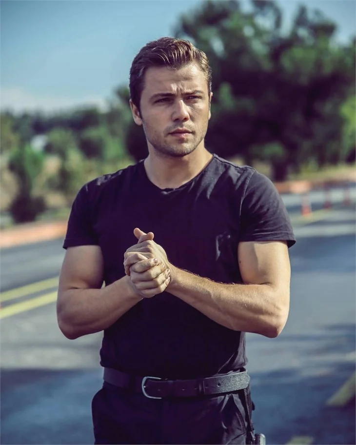 Tolga Sarıtaş'tan 'Emmy' itirafı!