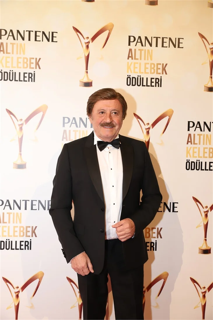 Altın Kelebek Ödülleri'nde şıklık yarışı!