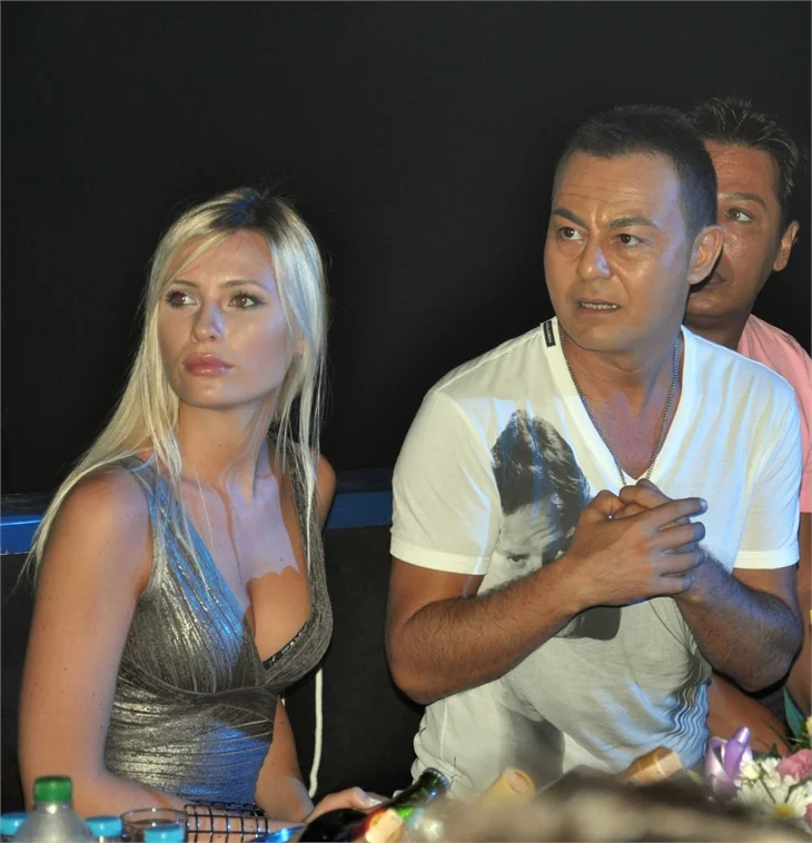 Serdar Ortaç: Evinde otur, evlilik sürsün!