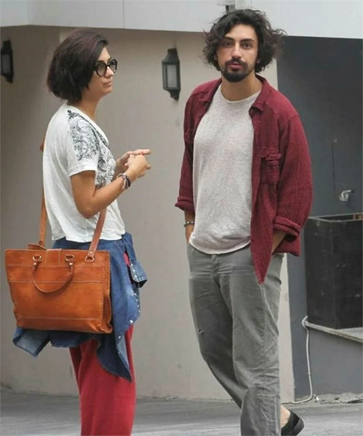 Tuba Büyüküstün ile Umut Evirgen, Paris'te parti verecek!