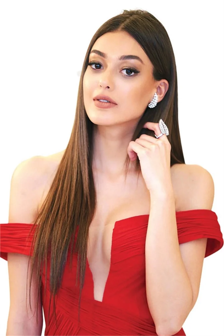 Dilan Çiçek Deniz'e bir şok daha! Eski sevgilisinin yeni aşkı arkadaşı çıktı!