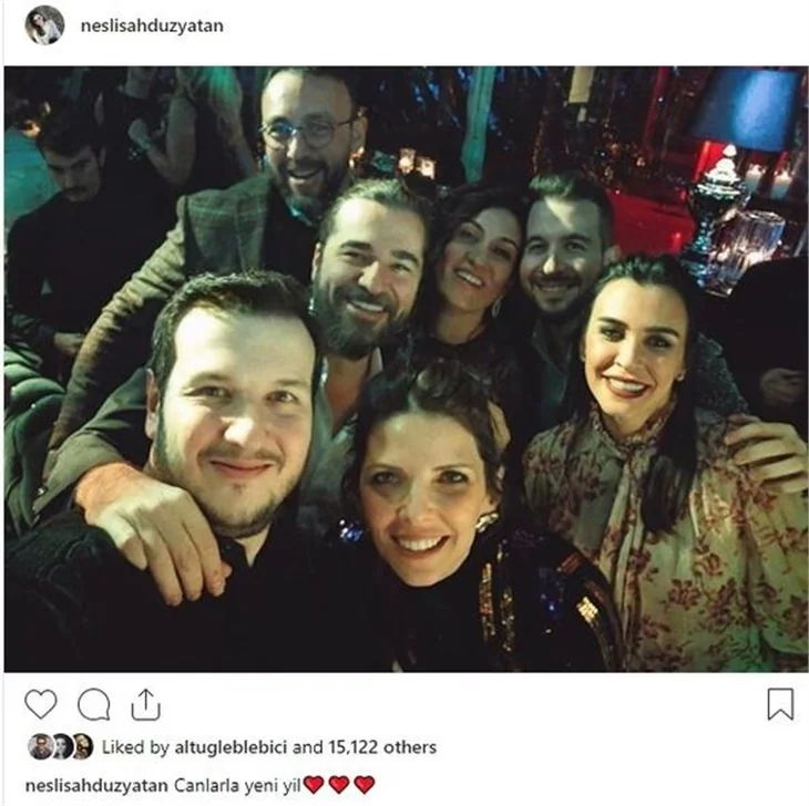 Ünlü isimler yeni yıla böyle girdi!