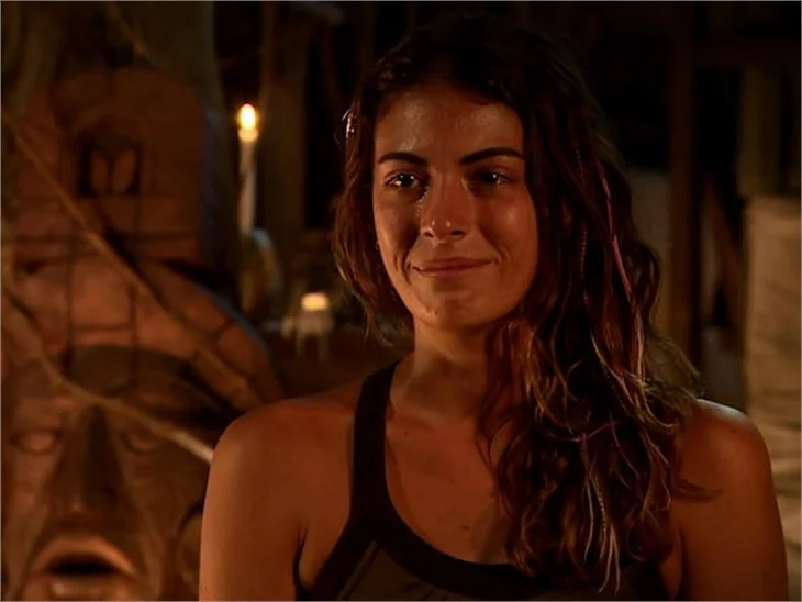 Survivor Ezgi Avcı nişanlandı!