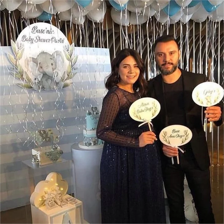 Alişan ve Buse Tektaş, baby shower partisi yaptı