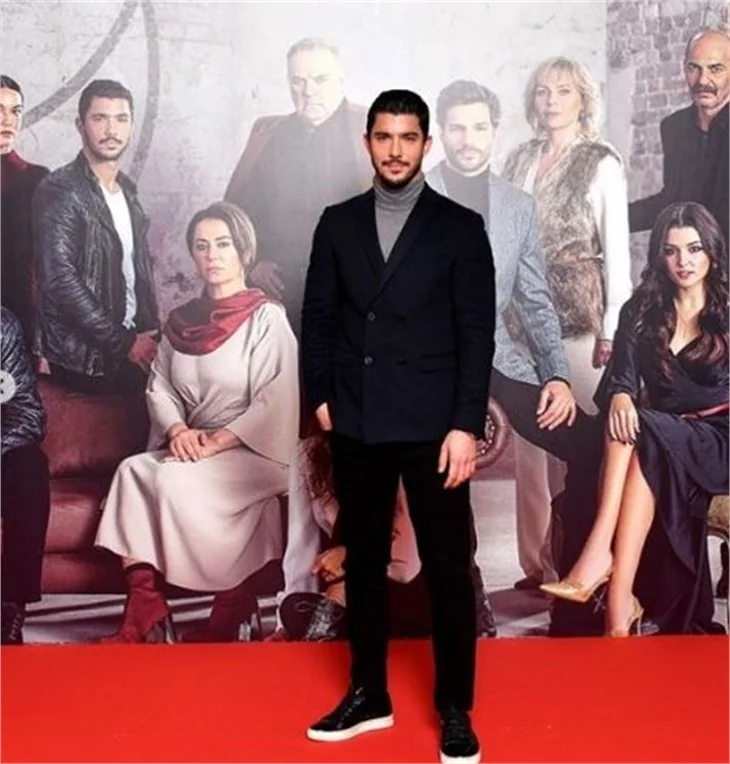 Halka'ya Hande Erçel'siz gala!