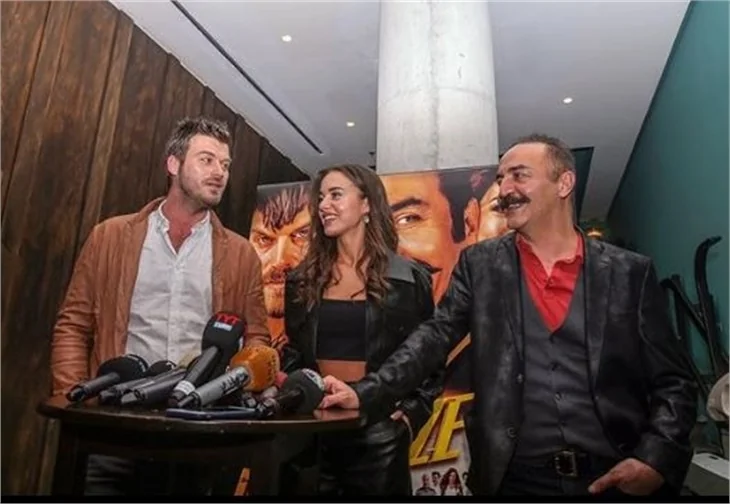 'Organize İşler 2' gala yaptı!