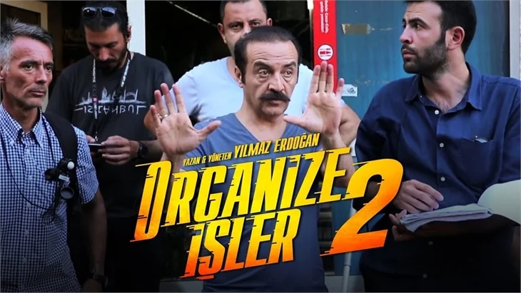 Organize İşler: Sazan Sarmalı bugün vizyona girdi!