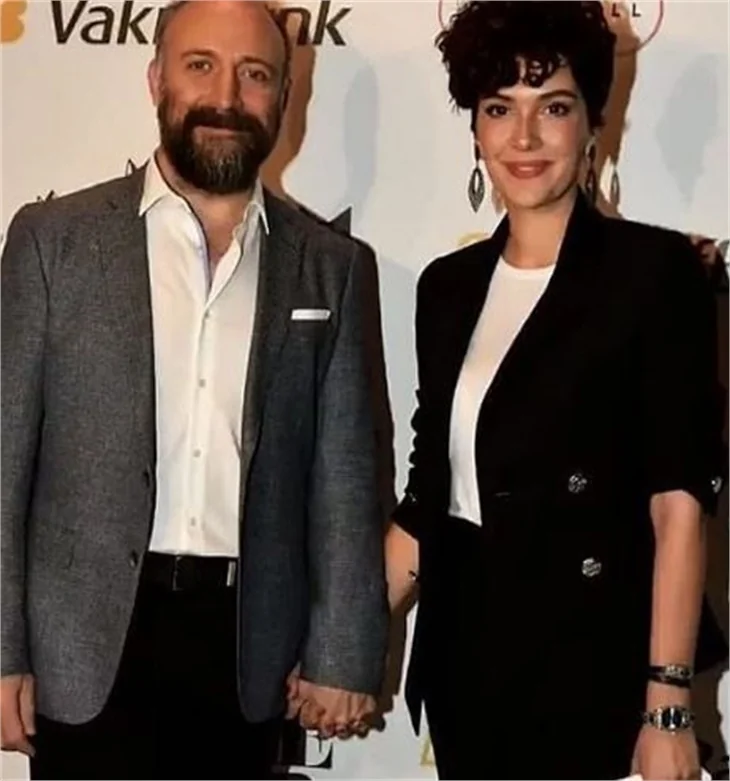 Alice Müzikali'ne ünlü isimler akın etti!