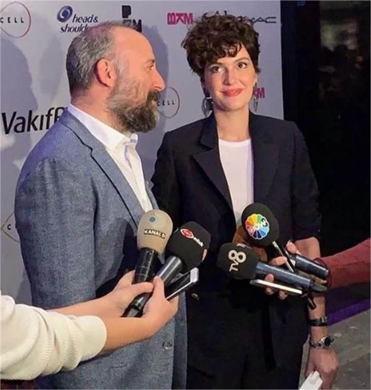 Alice Müzikali'ne ünlü isimler akın etti!