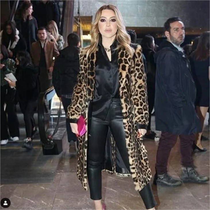 Alice Müzikali'ne ünlü isimler akın etti!