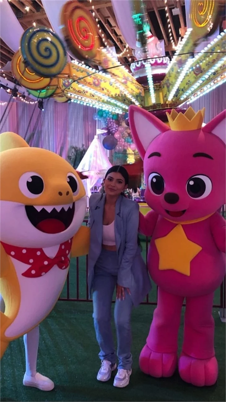 Kylie Jenner'dan kızı için milyon dolarlık parti