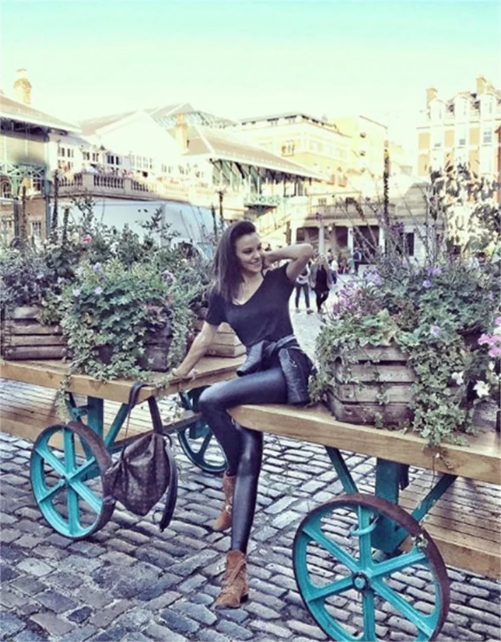 Tuvana Türkay, Londra'nın yerlisi oldu!