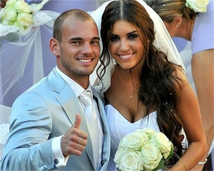 Sneijder ve Yolanthe'den Sürpriz Karar!