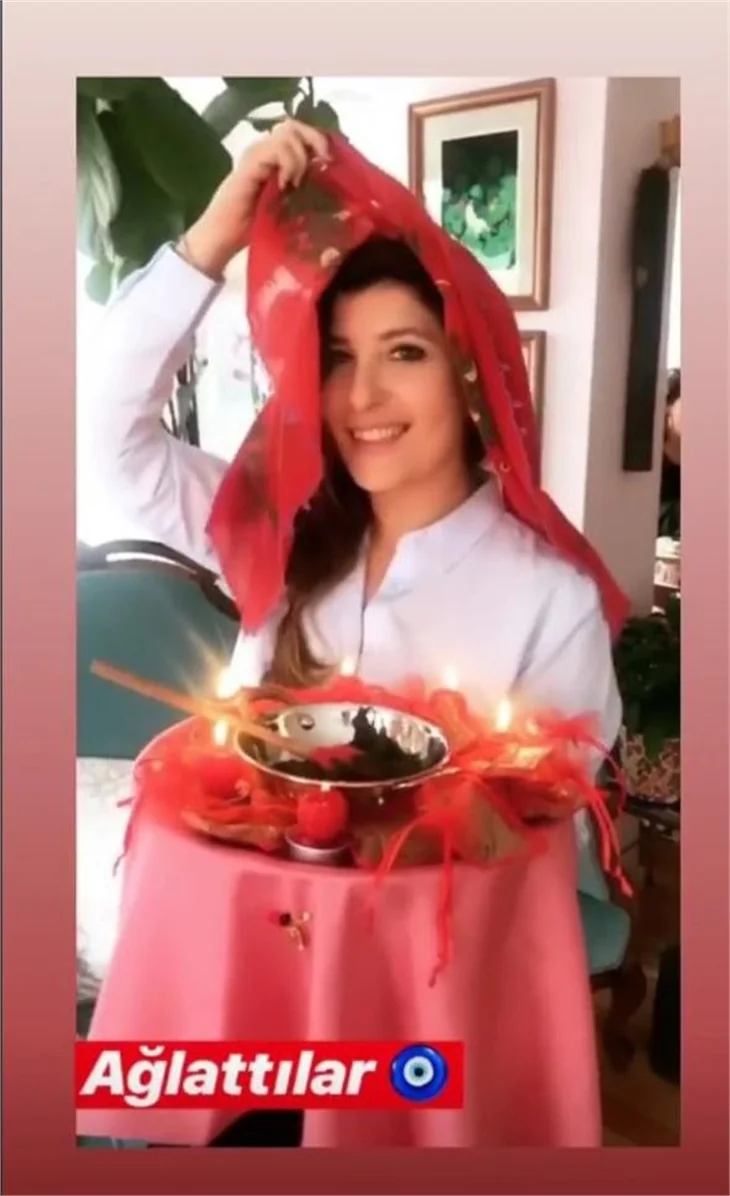 Şebnem Bozoklu'ya dostlarından sürpriz!