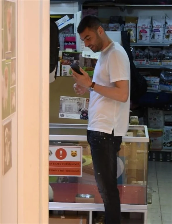 Burak Yılmaz'a eşinden onay çıkmadı!