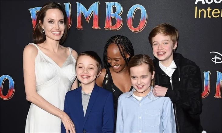 Ve Angelina Jolie ile Brad Pitt evliliği resmen bitti!