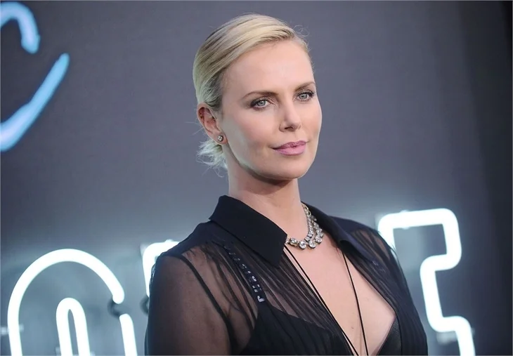 Charlize Theron'dan oğluyla ilgili flaş itiraf!