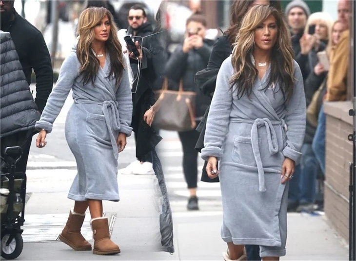 Jennifer Lopez sokakta bornozla görüntülendi!