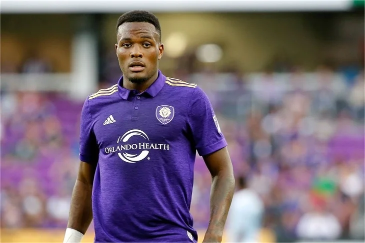 Beşiktaşlı Larin, Dilan Çiçek Deniz'e talip oldu!