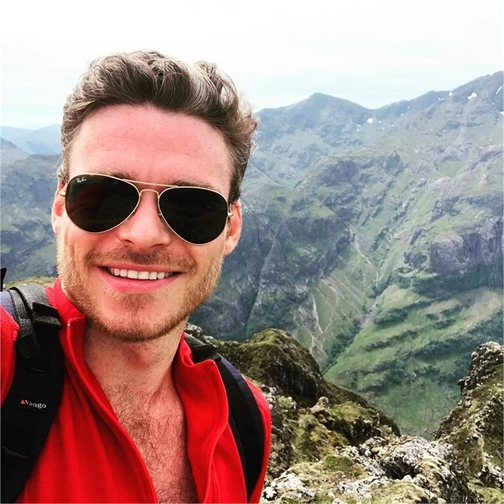 Richard Madden'den şaşırtan itiraf! Asgari ücretin yarısına...