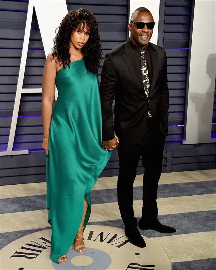 Ünlü oyuncu Idris Elba, Sabrina Fas ile dünyaevine girdi!