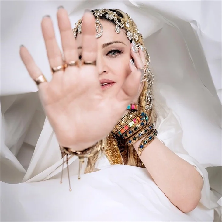 Madonna, sahne performansı için 5 milyon dolar harcadı!