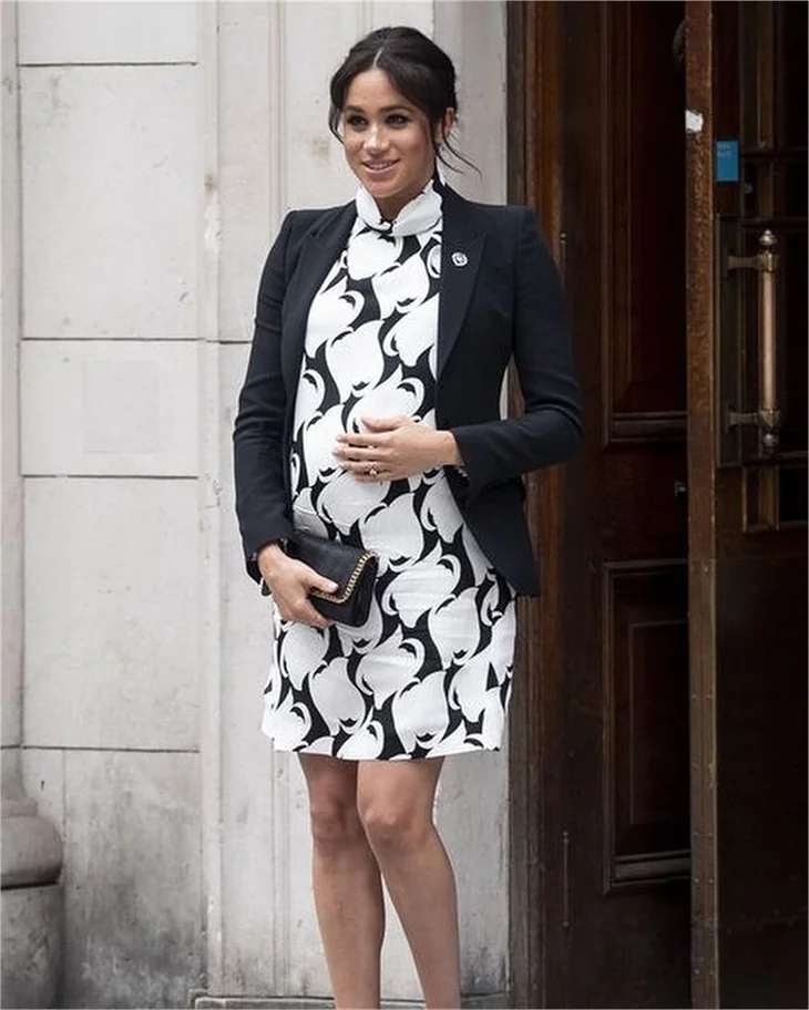 Prens Harry ile Meghan Markle'ın bebeği dünyaya geldi!