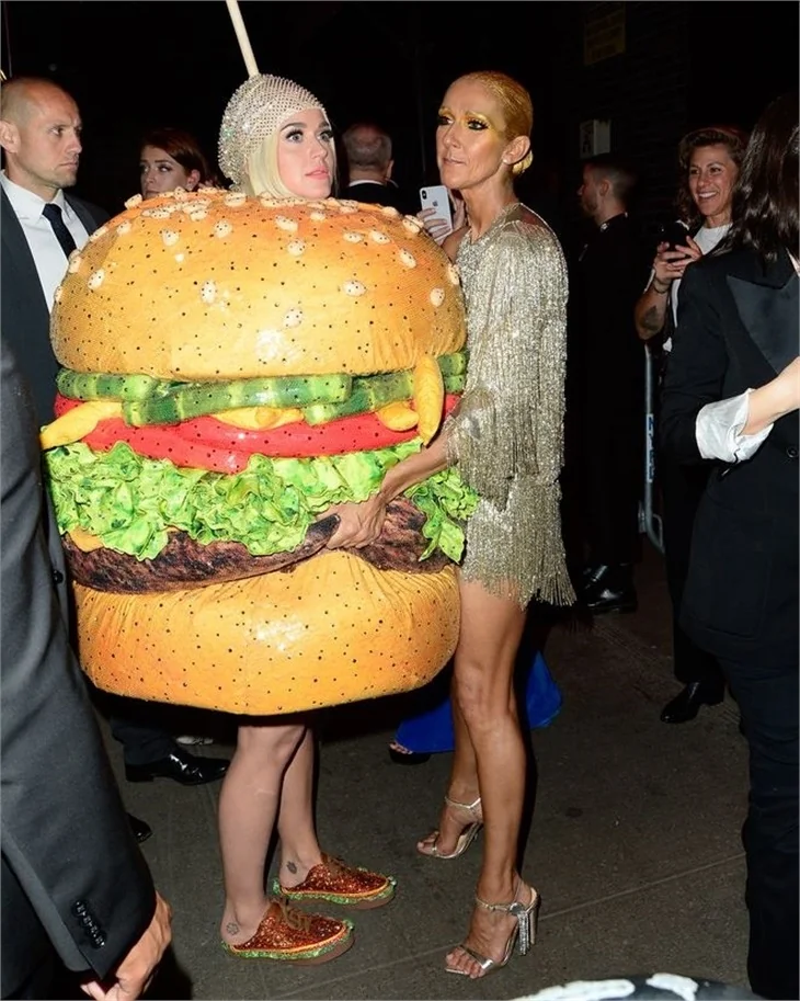 Avize olarak geldi, hamburger oldu!