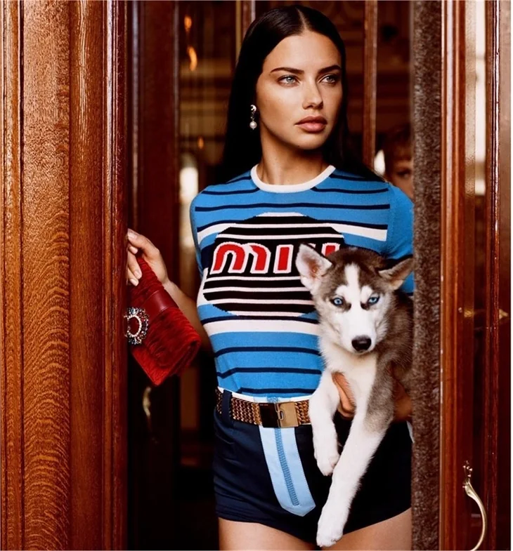 Adriana Lima sosyal medya hesabından açıkladı: "Senin için geliyorum"