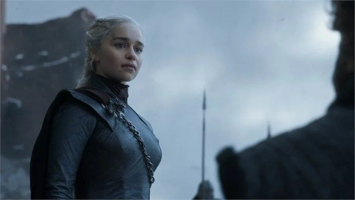 Emilia Clarke'dan final itirafı! Konuşma sahnesi için...
