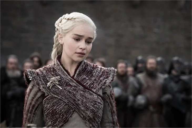 Emilia Clarke'dan final itirafı! Konuşma sahnesi için...