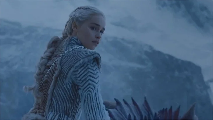 Emilia Clarke'dan final itirafı! Konuşma sahnesi için...