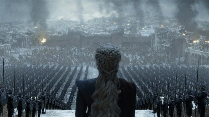 Emilia Clarke'dan final itirafı! Konuşma sahnesi için...