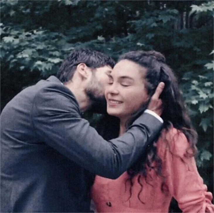 Akın Akınözü ve Ebru Şahin, sette 6 saat mahsur kaldı!