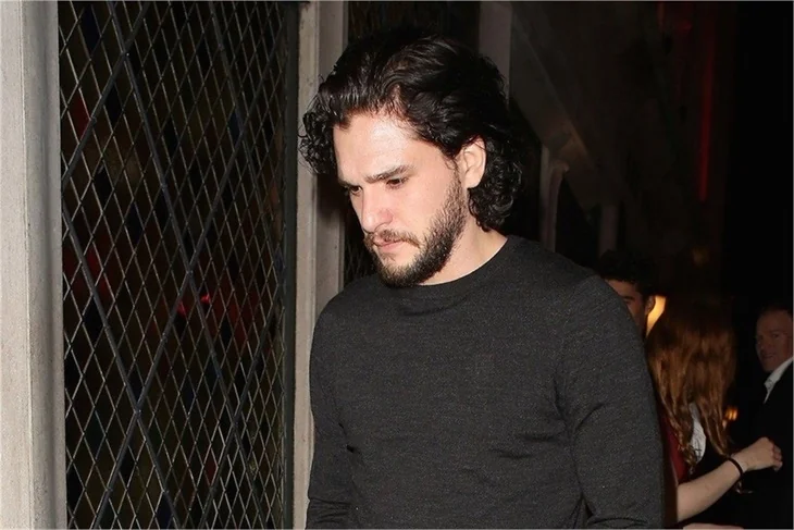 Rehabilitasyon merkezine yatırılan Kit Harington ilk kez görüntülendi!