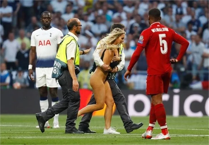 Şampiyonlar Ligi finalinde sahaya girmişti! Kinsey Wolanski’ye büyük şok!