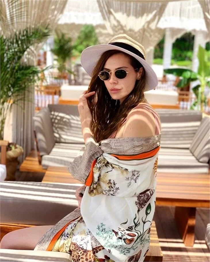 Hatice Şendil'in Yunanistan tatili!