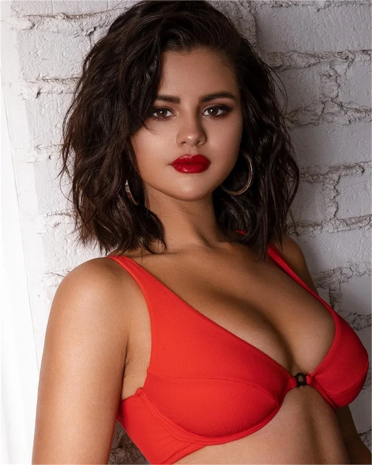 Selena Gomez Instagram hesabını sildiğini açıkladı! Sebebi ise...